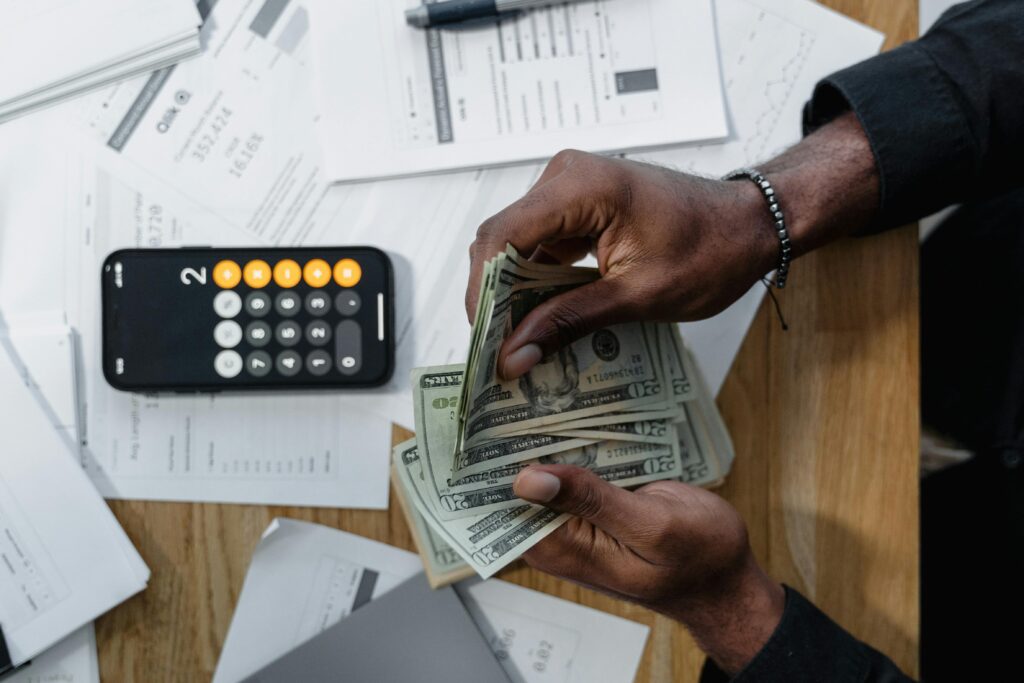 Plazo Fijo UVA: Cómo Proteger tus Ahorros Frente a la Inflación 1 pexels tima miroshnichenko 6694570